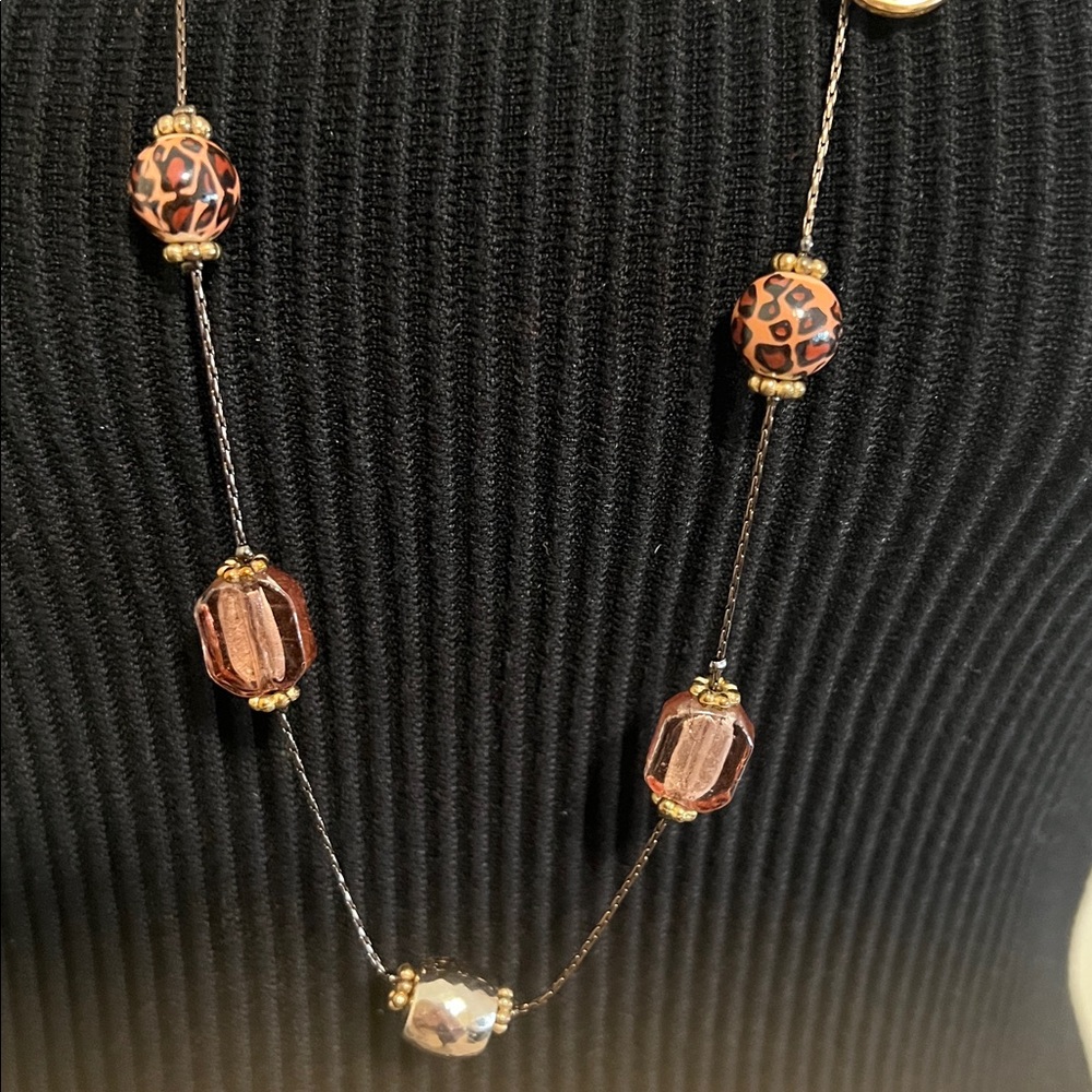 Fashion Jewelry Beaded Necklace - Picture 2 of 4